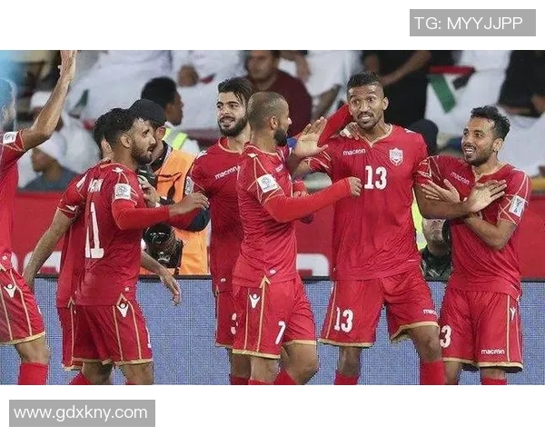 武汉足球队的比赛经验揭秘：从战术到团队协作的全方位分析